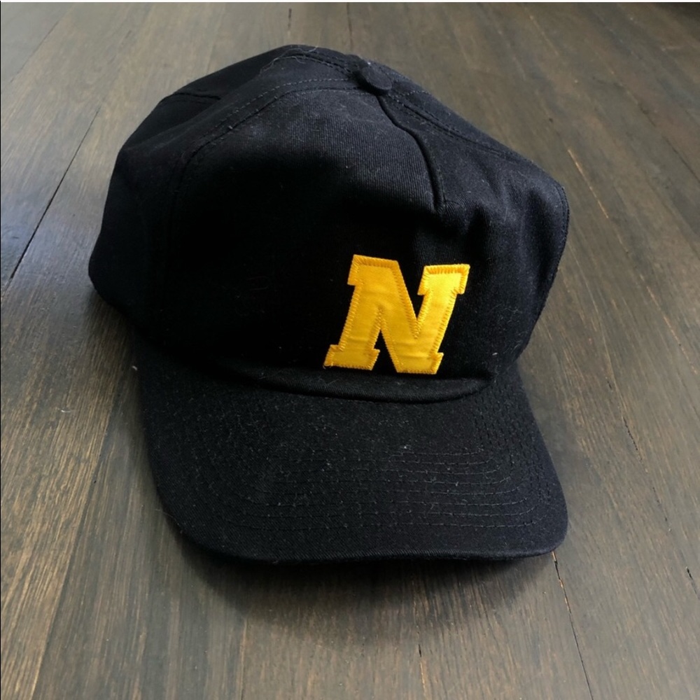 | HAT |
